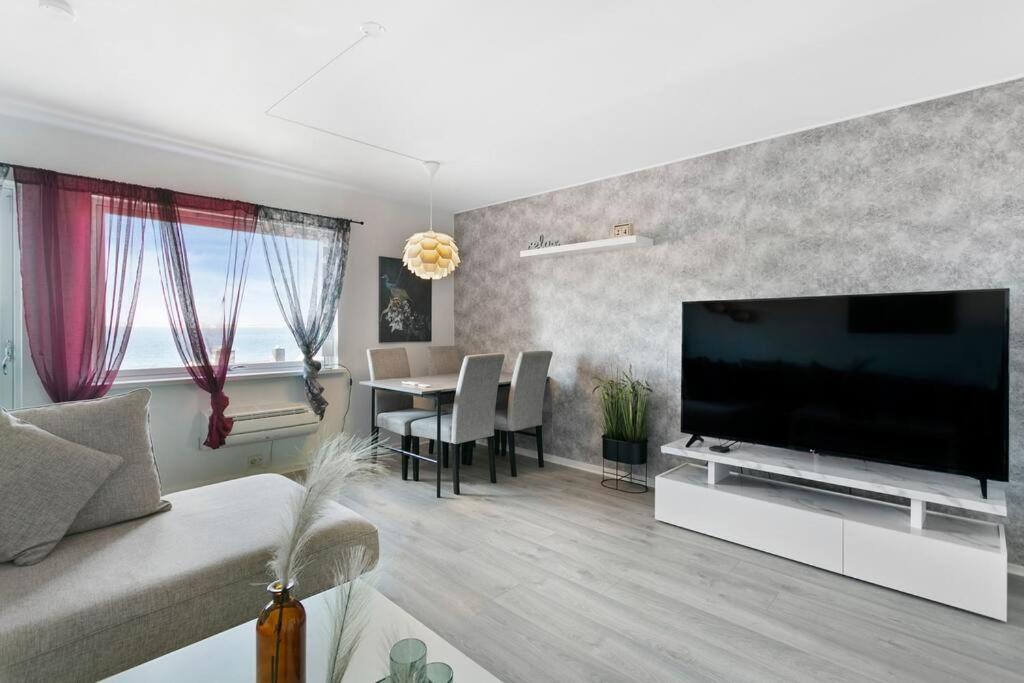 Koselig Sentrum Leilighet. Apartment Alesund Luaran gambar