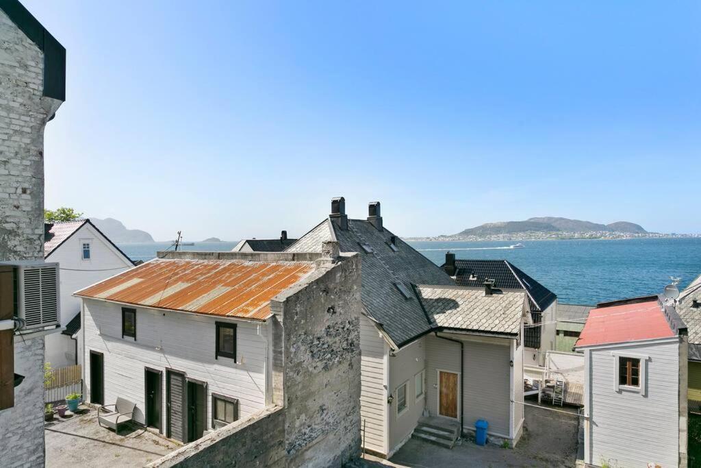 Koselig Sentrum Leilighet. Apartment Alesund Luaran gambar